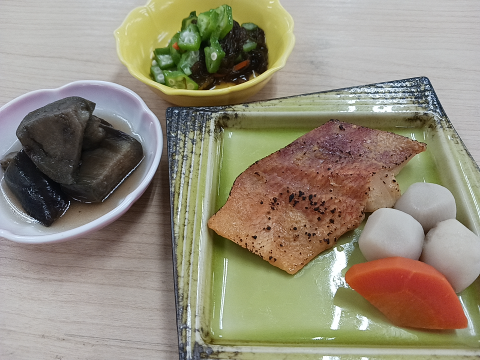 昼食