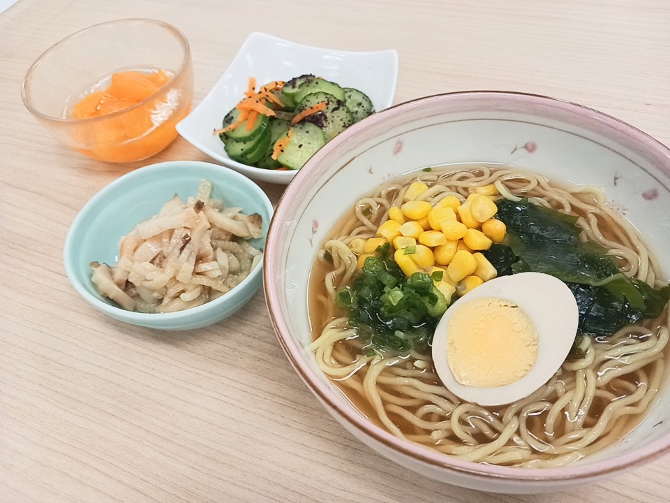 昼食