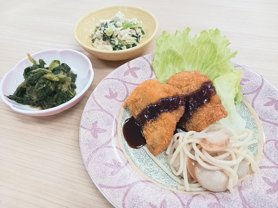 昼食