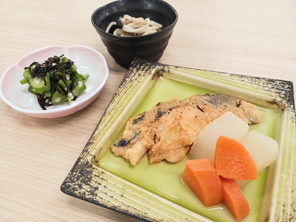 昼食